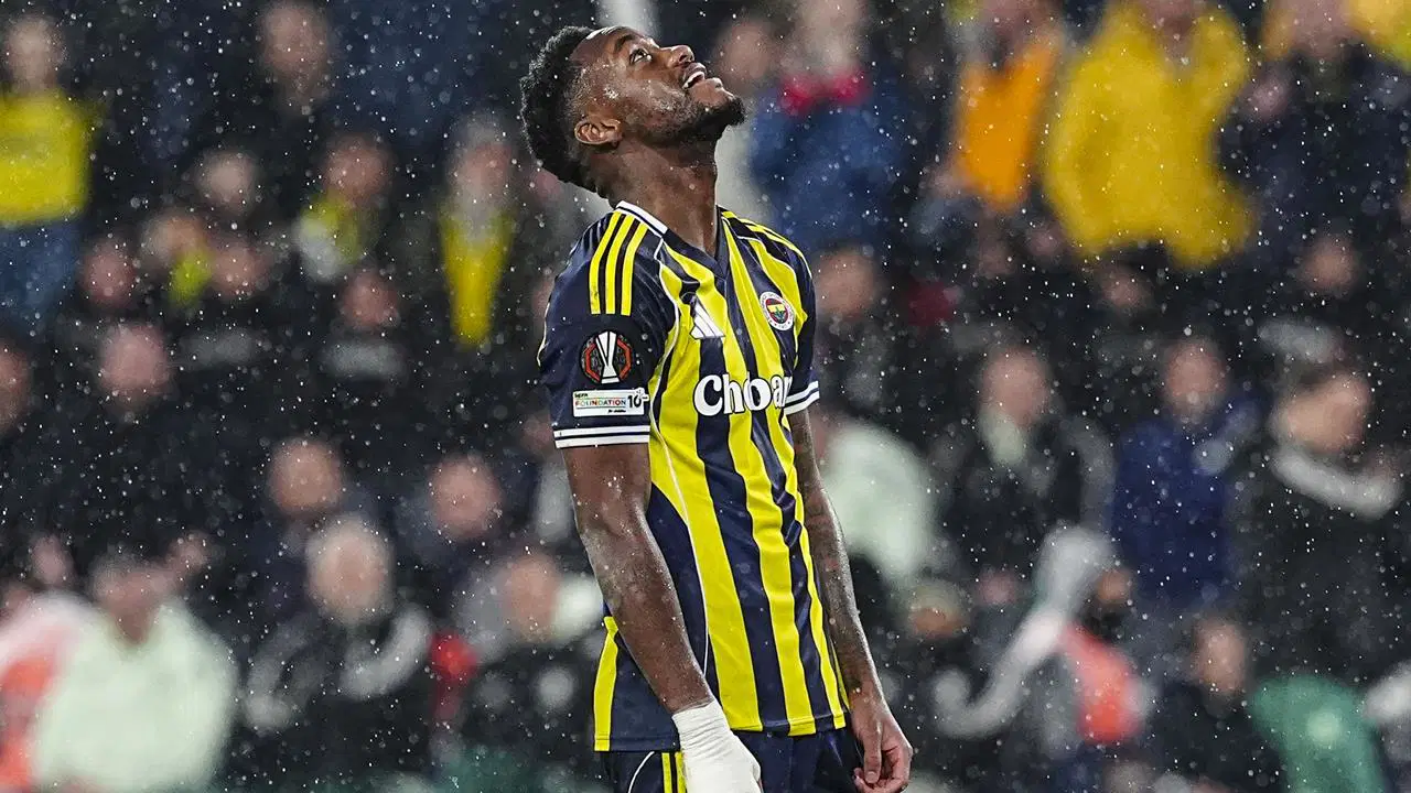 Fenerbahçe'nin FCSB maçı kamp kadrosu belli oldu: Yıldız futbolcu listede yer almadı!