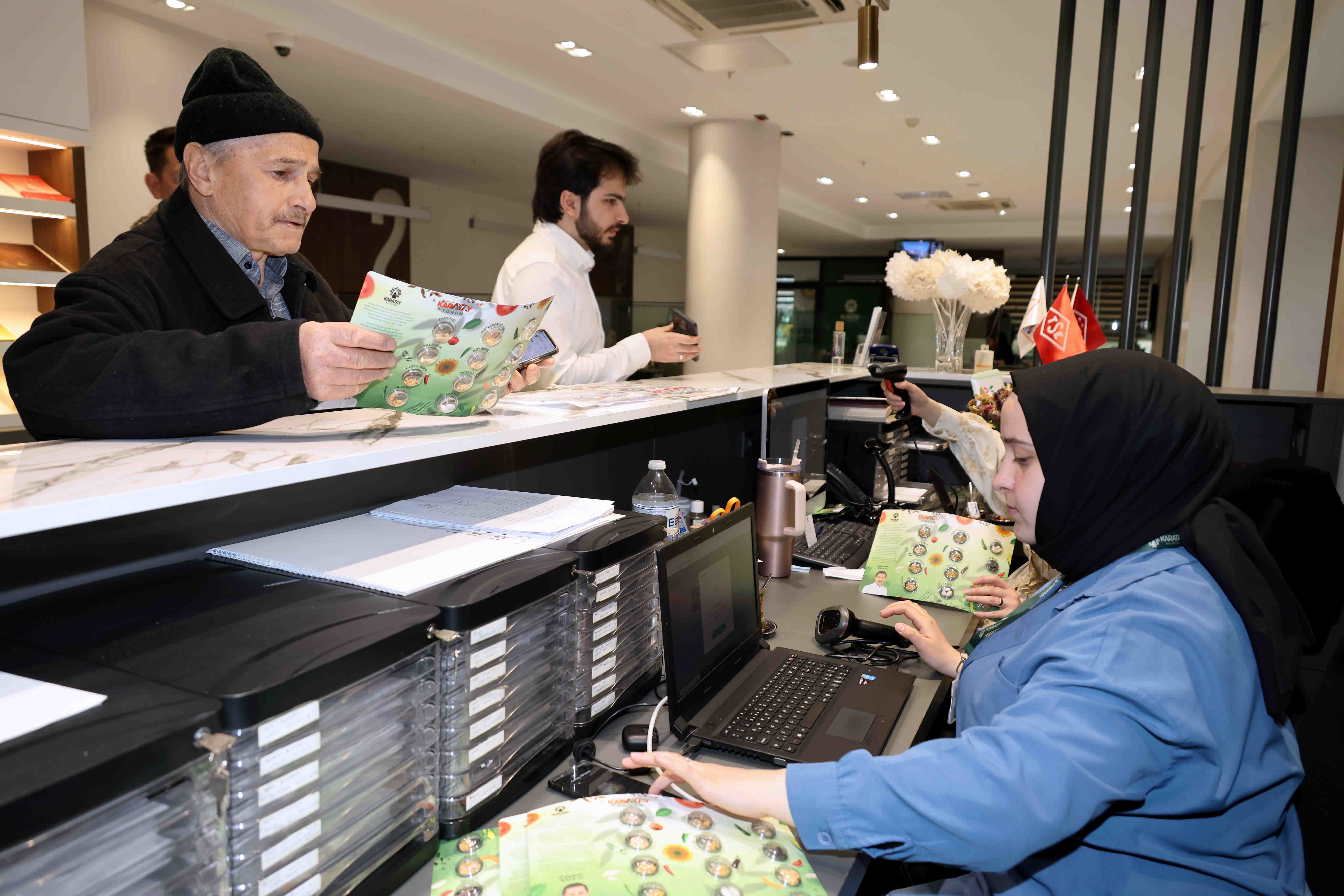 Karatay'dan yerli tohuma güçlü destek