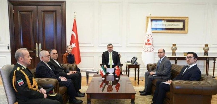 Bakan Çiftçi, İran’ın Ankara Büyükelçisi Habibullahzadeh ile bir araya geldi