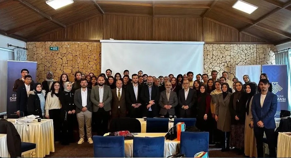 Erzurum Diplomasi Araştırmaları Merkezi’nden gençlere küresel farkındalık ve stratejik hazırlık