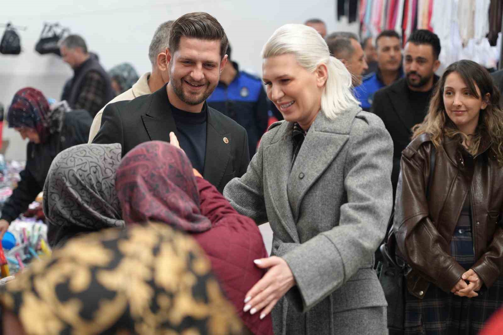 Başkan Subaşı, kapalı pazar esnafı ve vatandaşlarla buluştu