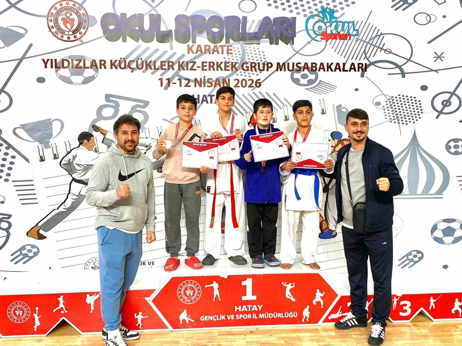 Okul sporları Karete müsabakalarına Kayseri damgası