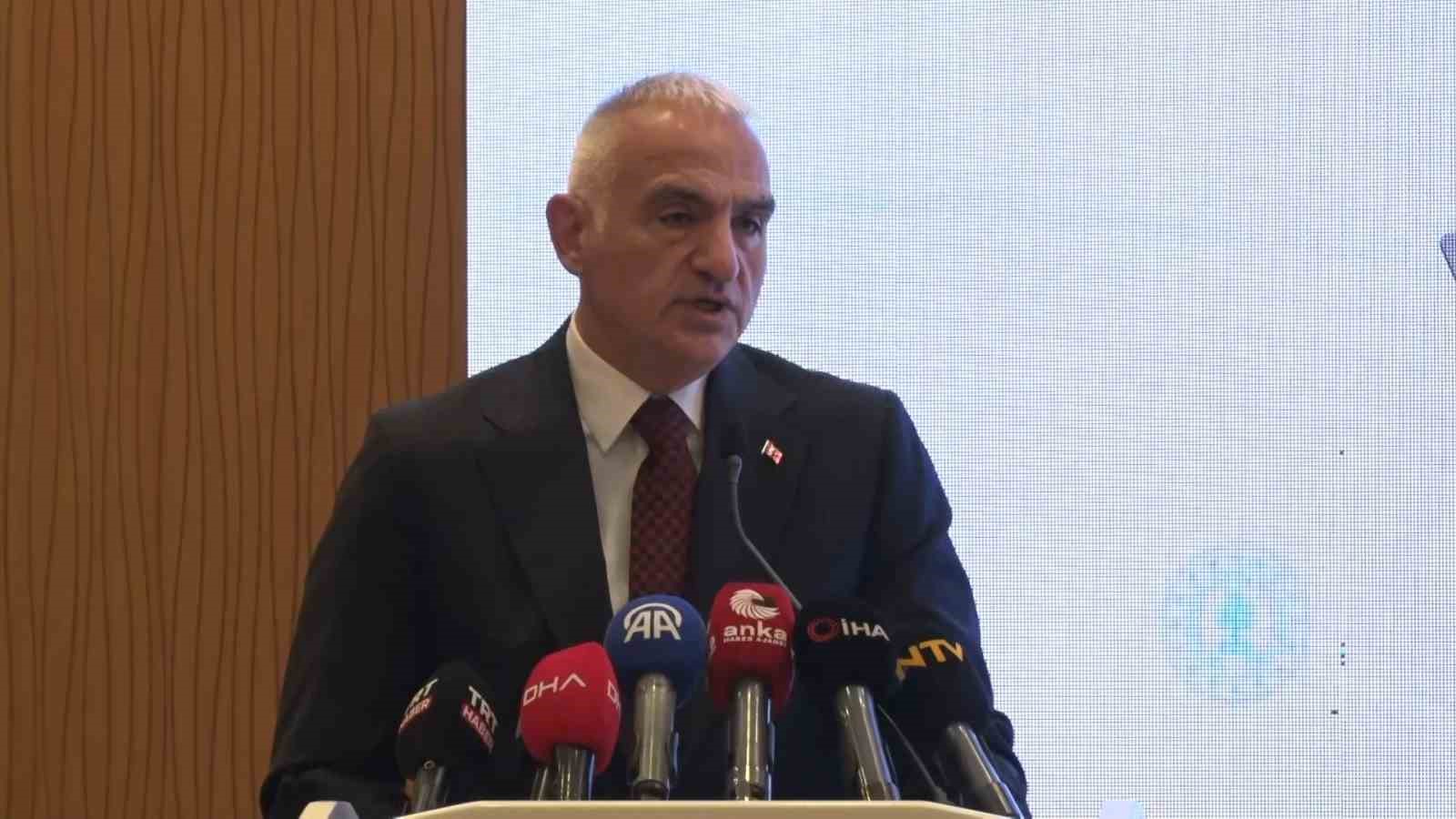 Bakan Ersoy: "Turizm sahasında gelirlerimizi 2017 yılına kıyasla yüzde 109 artırdık"