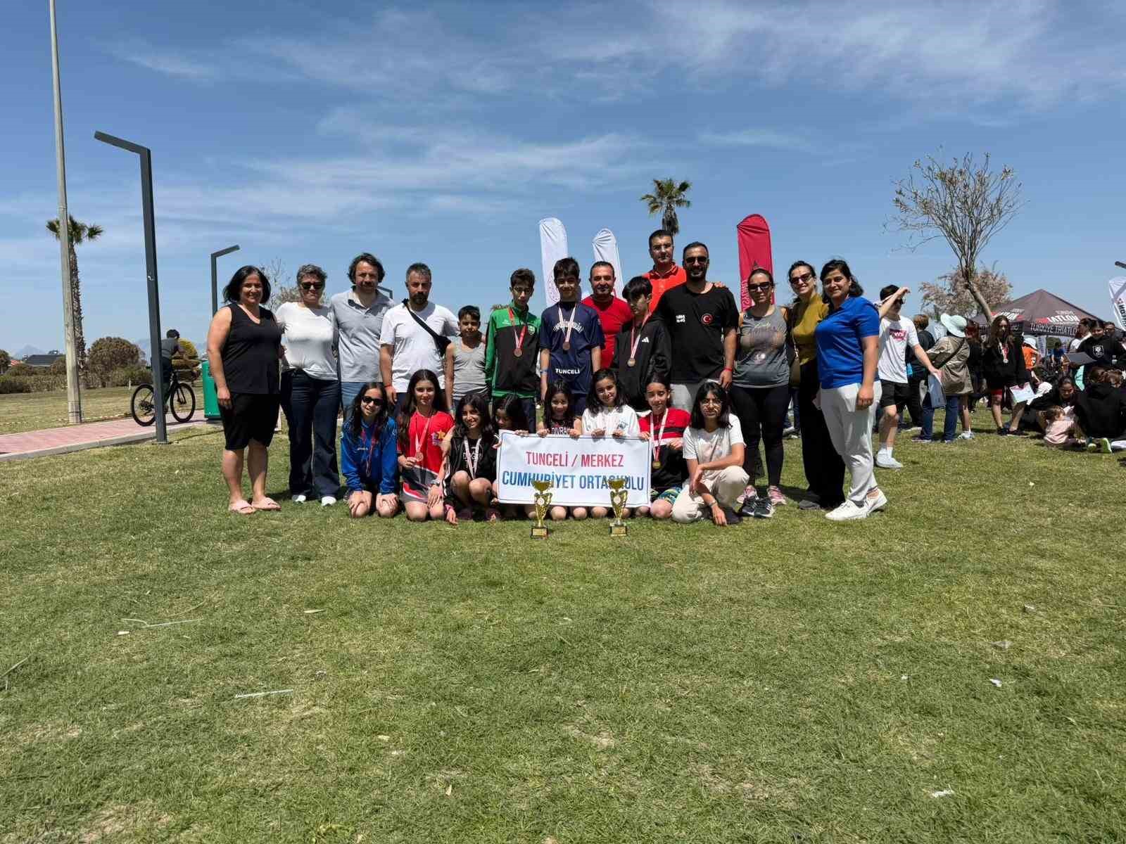 Tunceli’de bir ortaokul Türkiye 3’üncüsü oldu