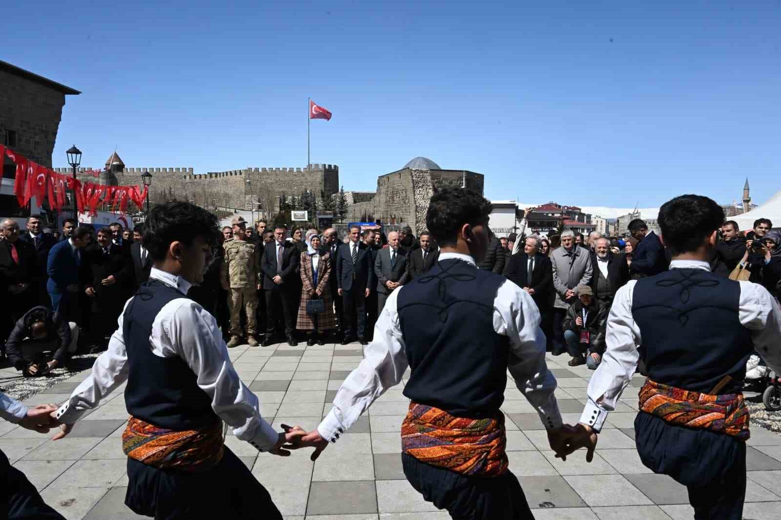 Turizm haftasına görkemli açılış