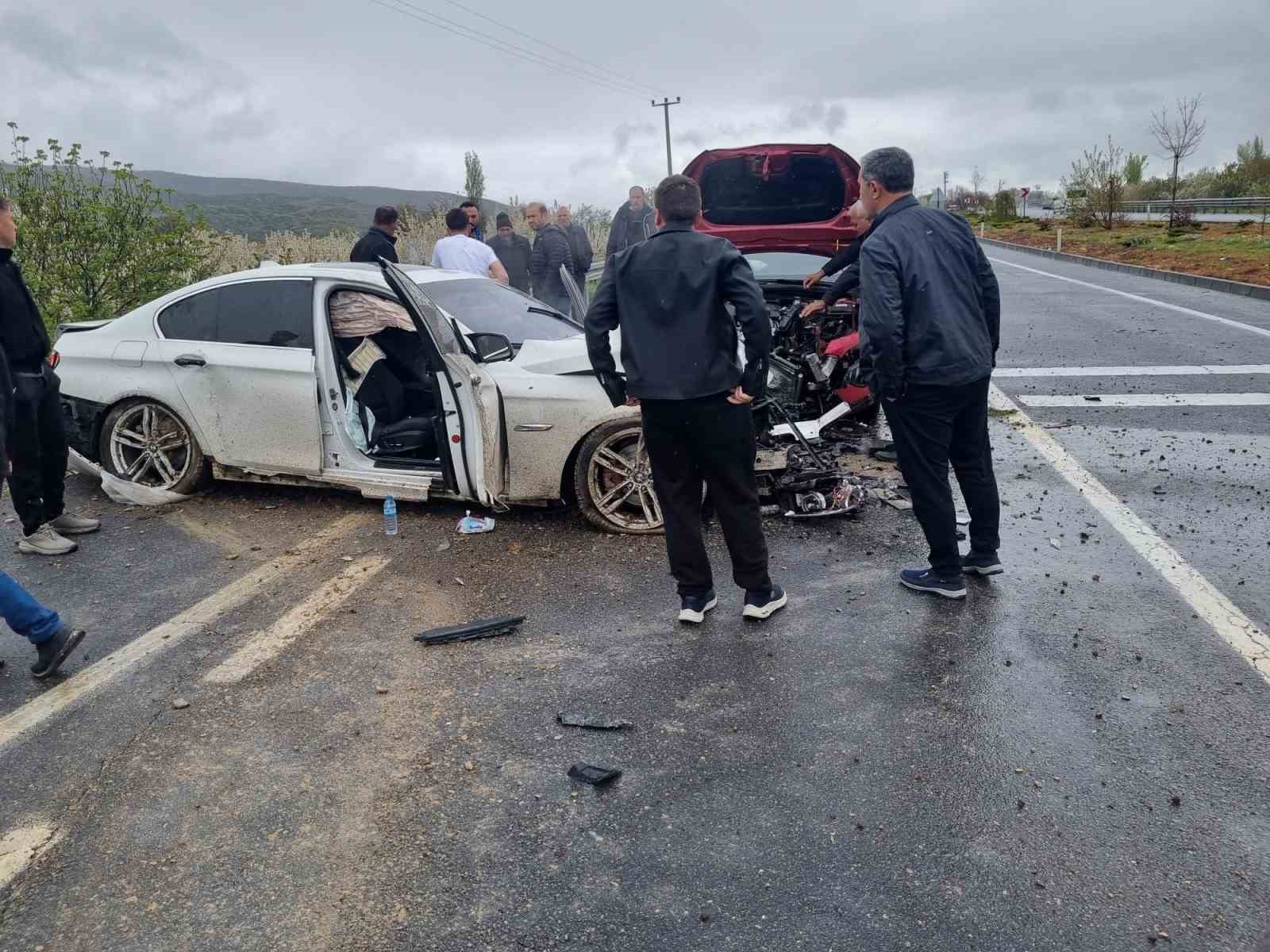 Akşehir’de trafik kazası: 4 yaralı