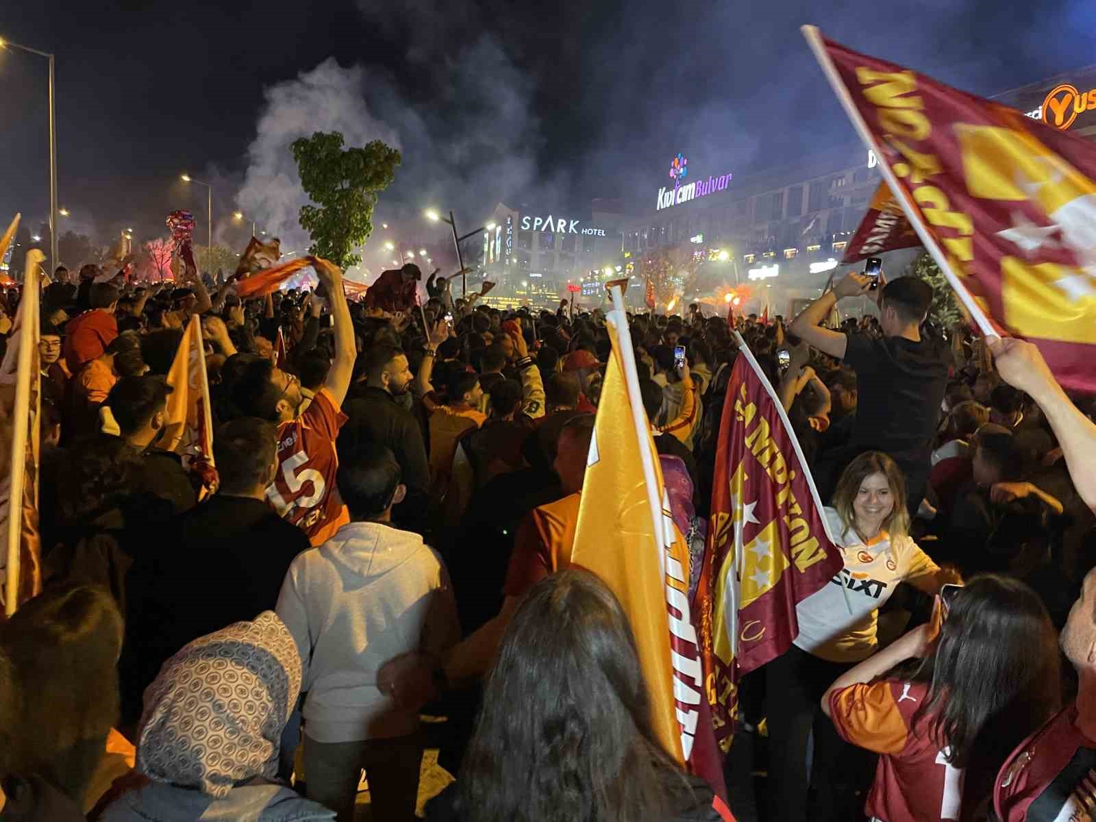 Galatasaray’ın şampiyonluğu Konya’da coşkuyla kutlandı
