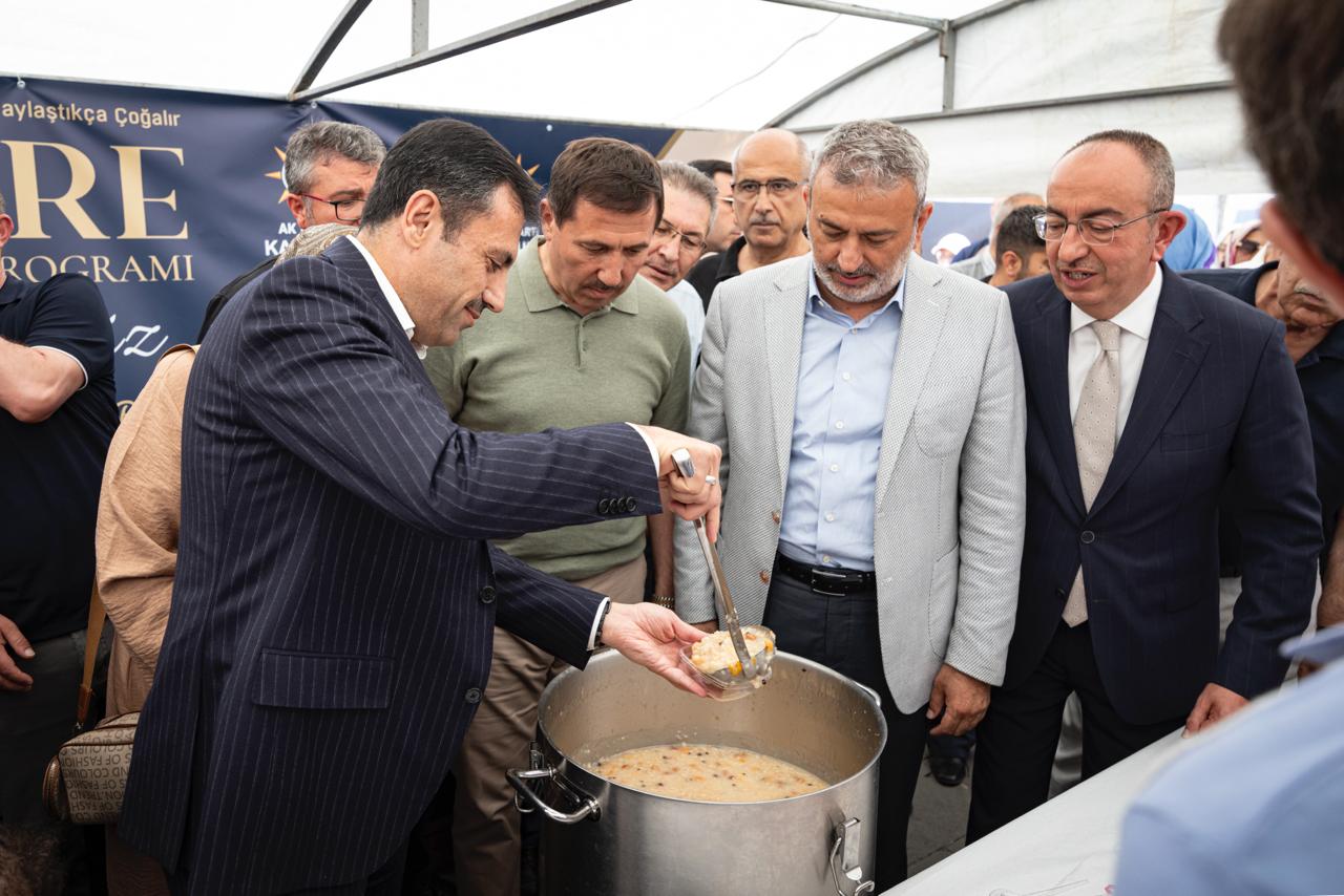 Kültürpark’ta Aşure Bereketi Paylaşıldı