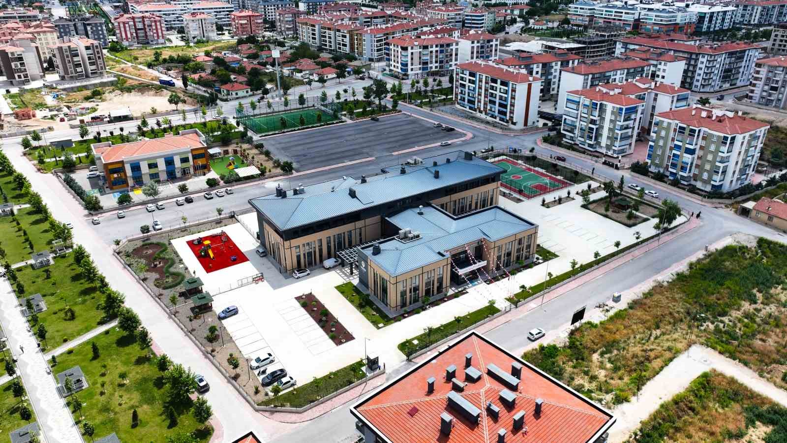 Türkiye’nin en büyüğü, Karatay Engelli Aktif Yaşam Merkezi açıldı