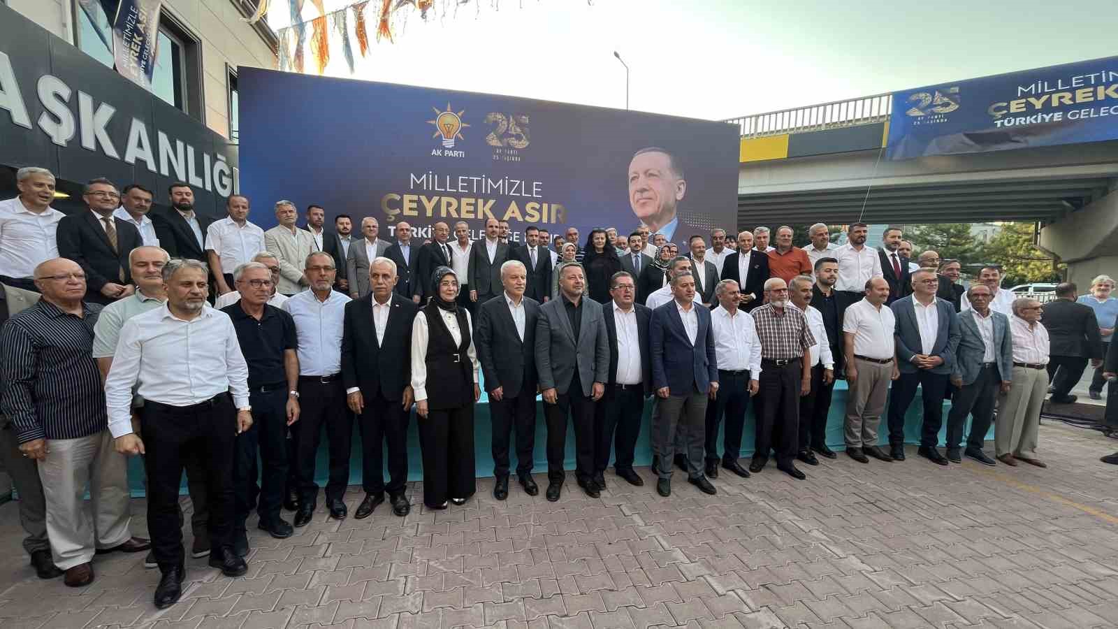 AK Parti’nin kuruluşunun 25. yılında Konya’da hatim programı gerçekleştirildi