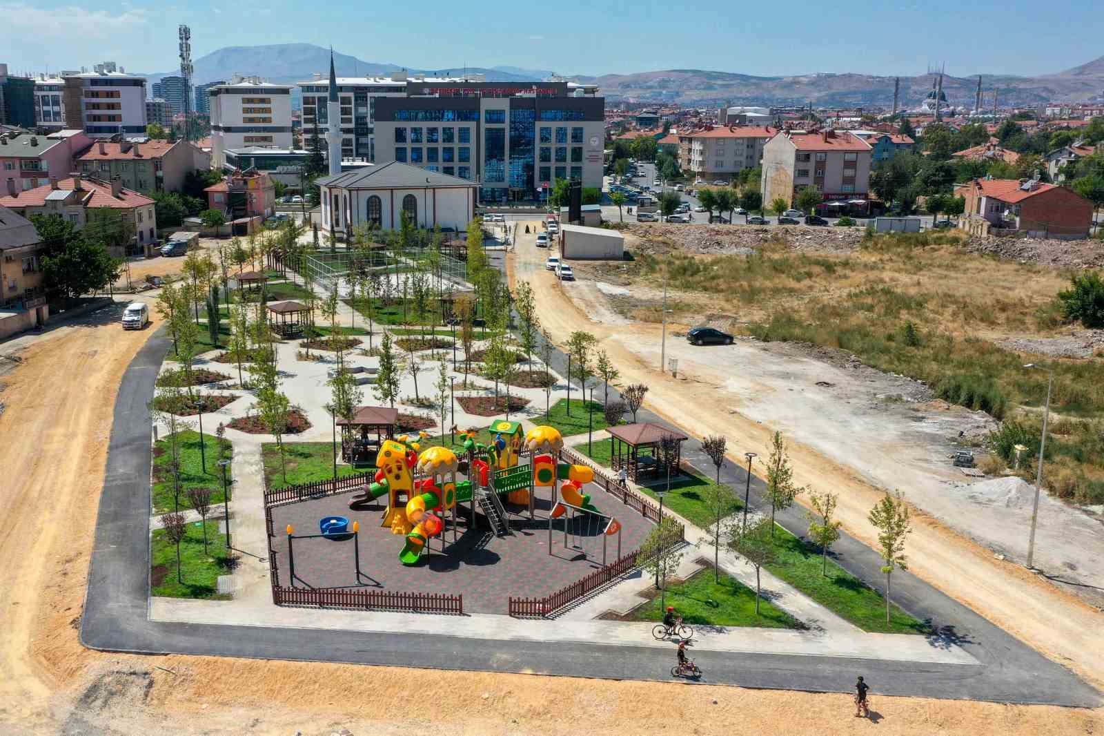 Meram’da yeşil alan atağı: Aynı anda 20 yeni park, 25 parkta ise yenileme