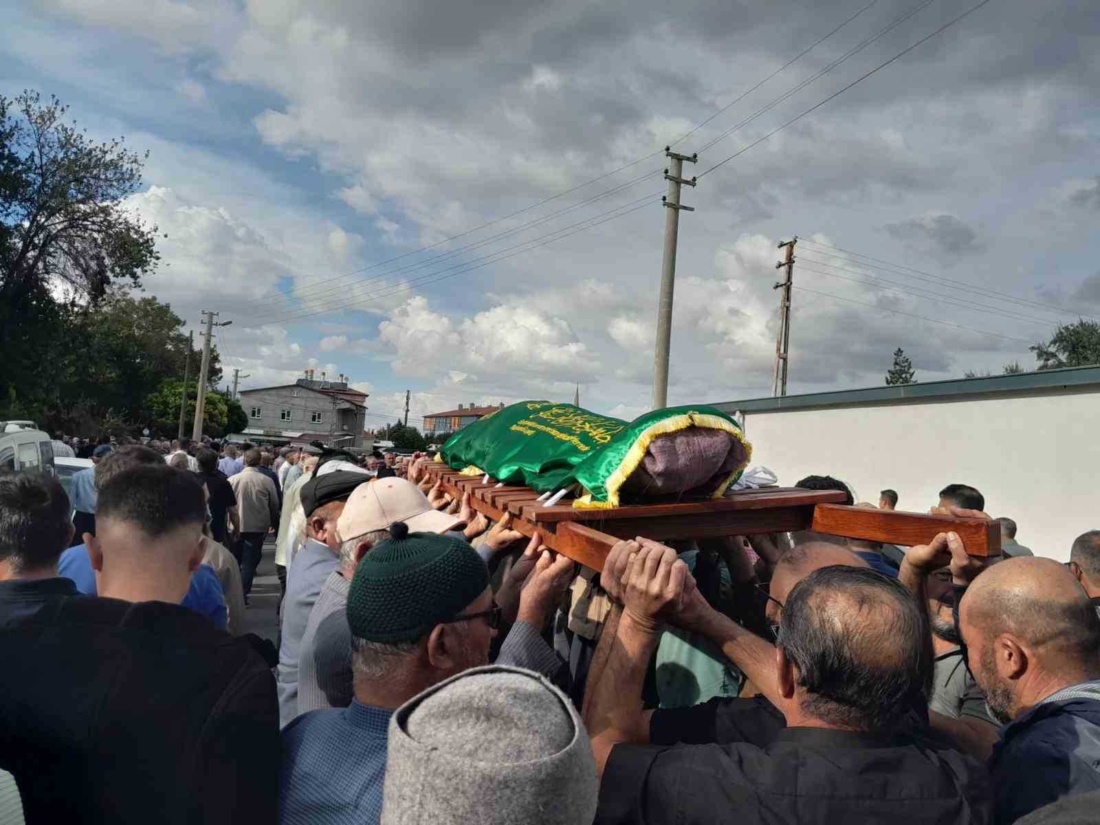 Karapınar’da devrilen traktörde ağır yaralanan yaşlı adam hayatını kaybetti