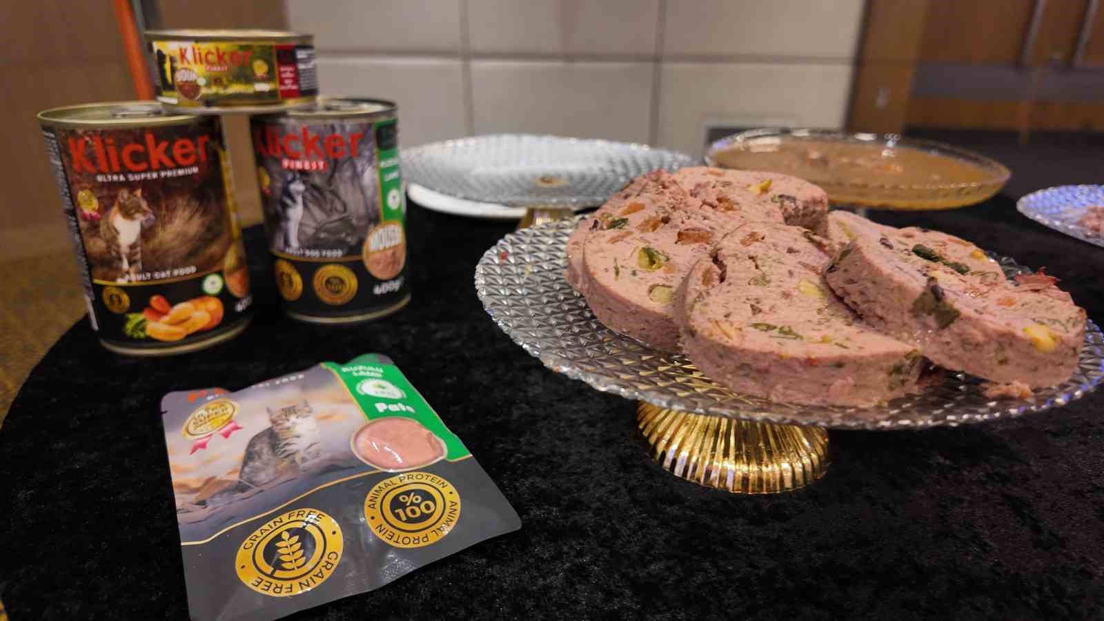 Klicker, Konya’da veteriner hekimlerle buluştu