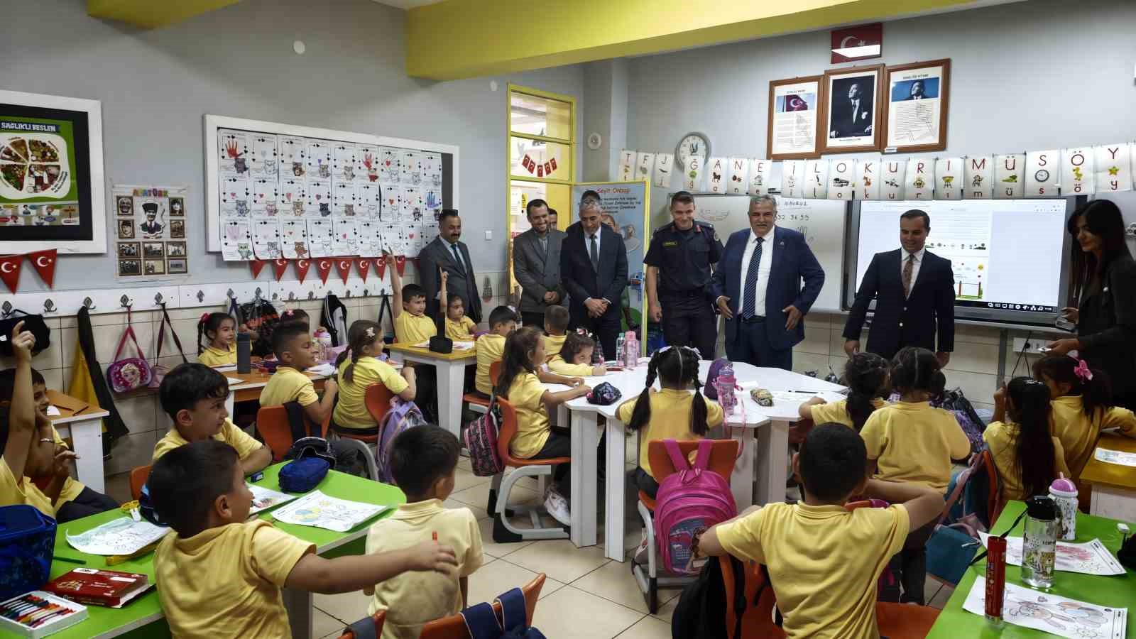 Bozkır’da İlköğretim Haftası kutlamaları