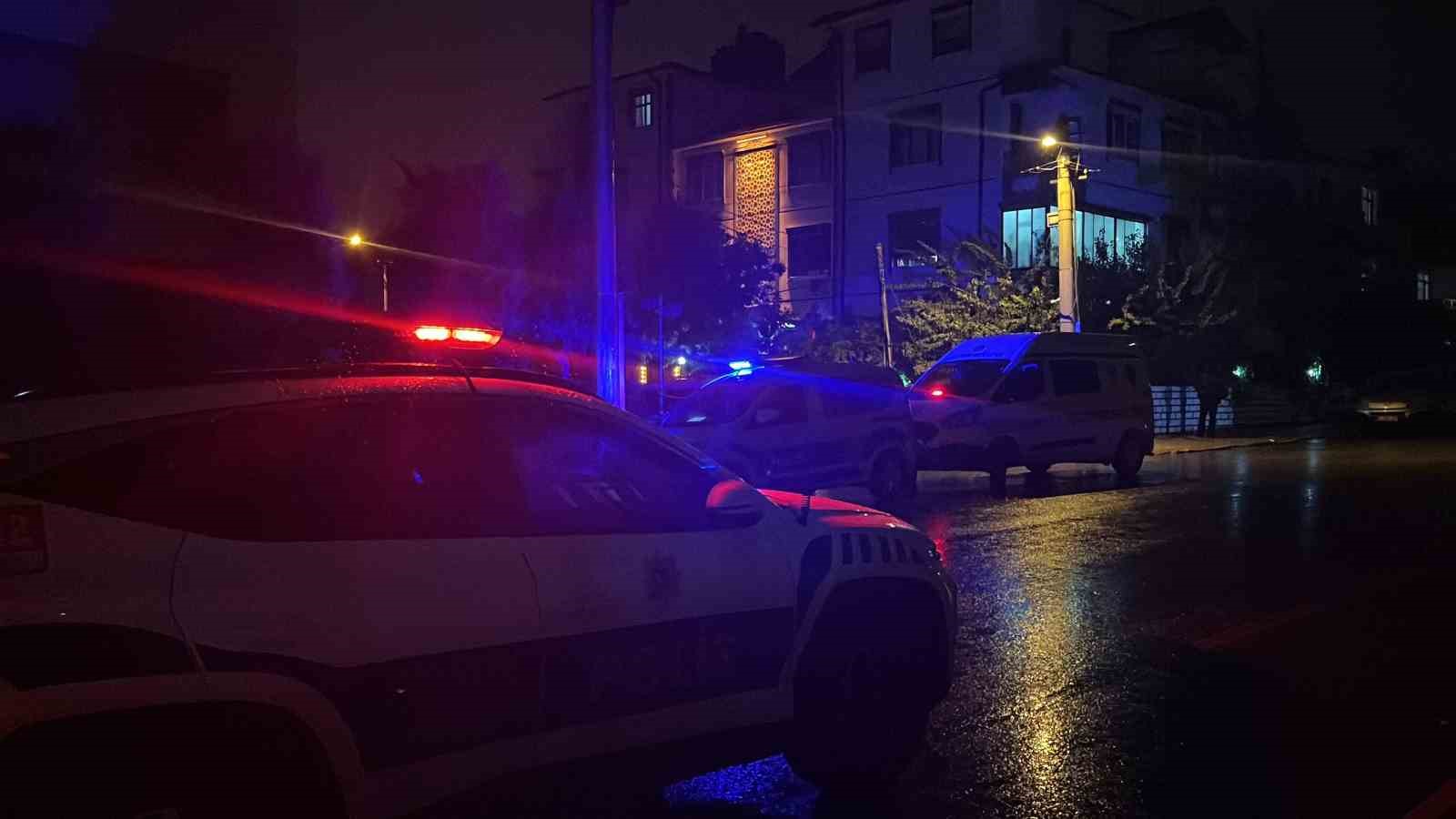 Komşular arasındaki kavga kanlı bitti: 1 çocuk yaralandı