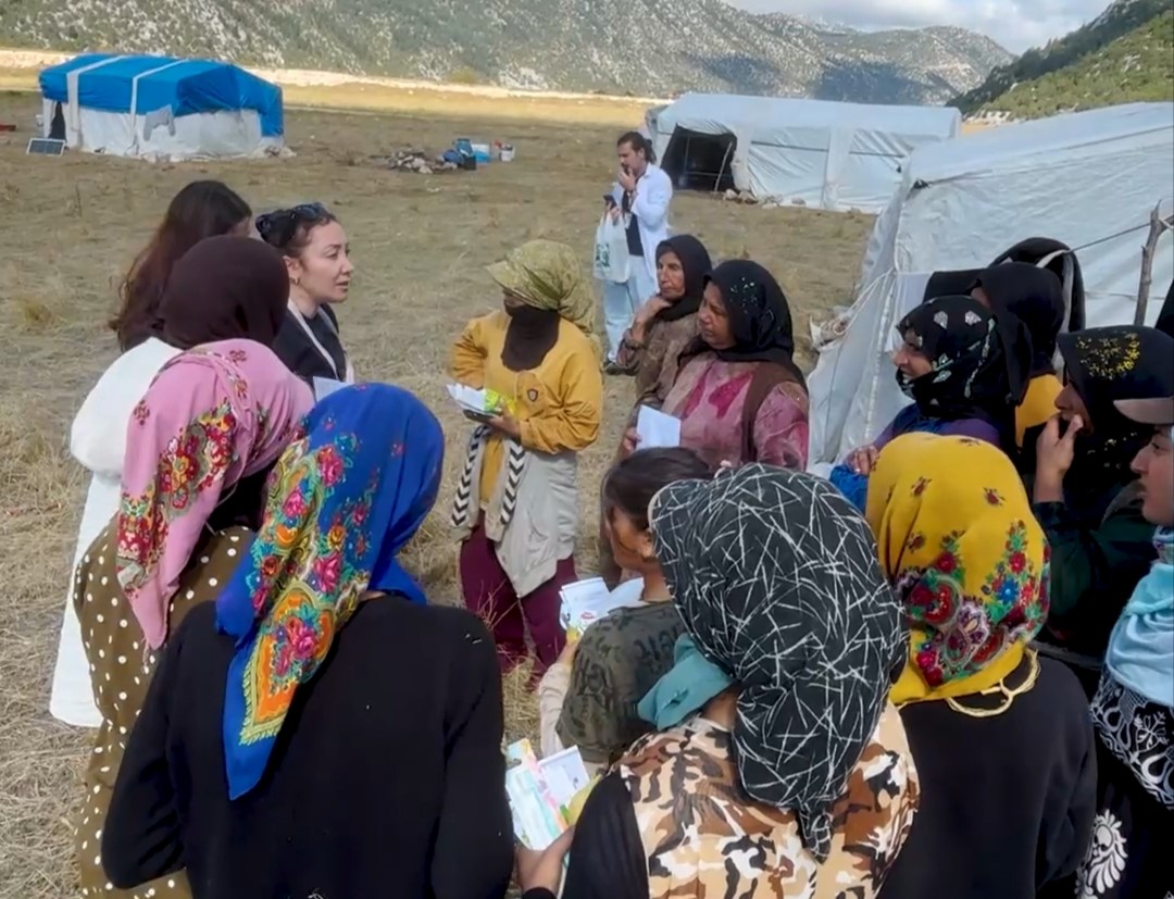 Derebucak’ta mevsimlik tarım işçilerine sağlık hizmeti