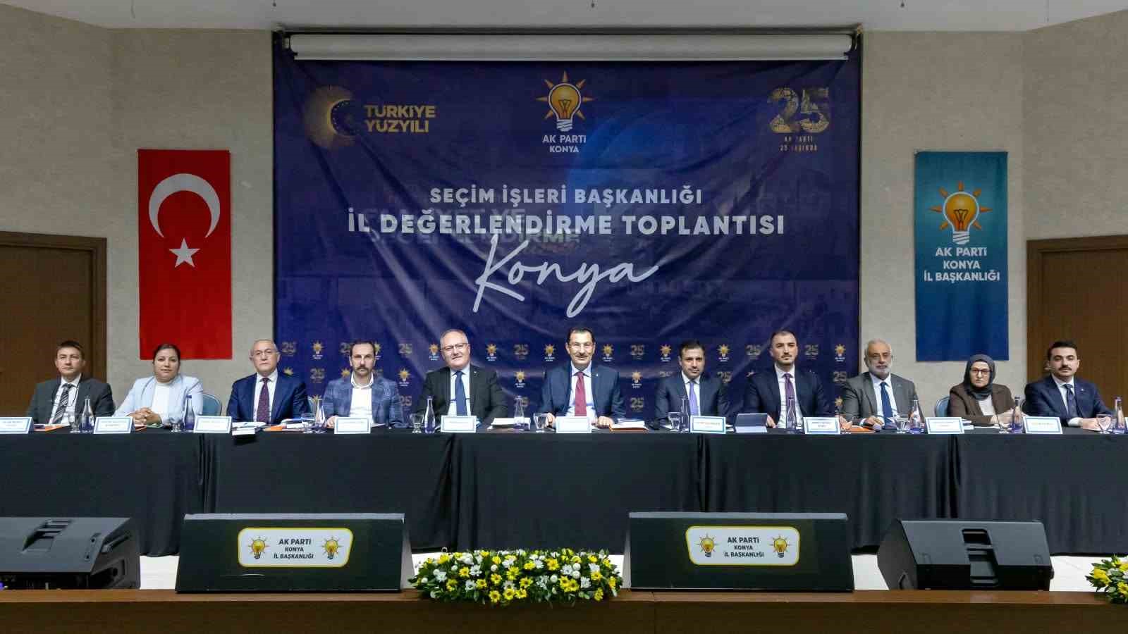 Başkan Özgökçen: "Gece uyumayacağız, gündüz oturmayacağız"