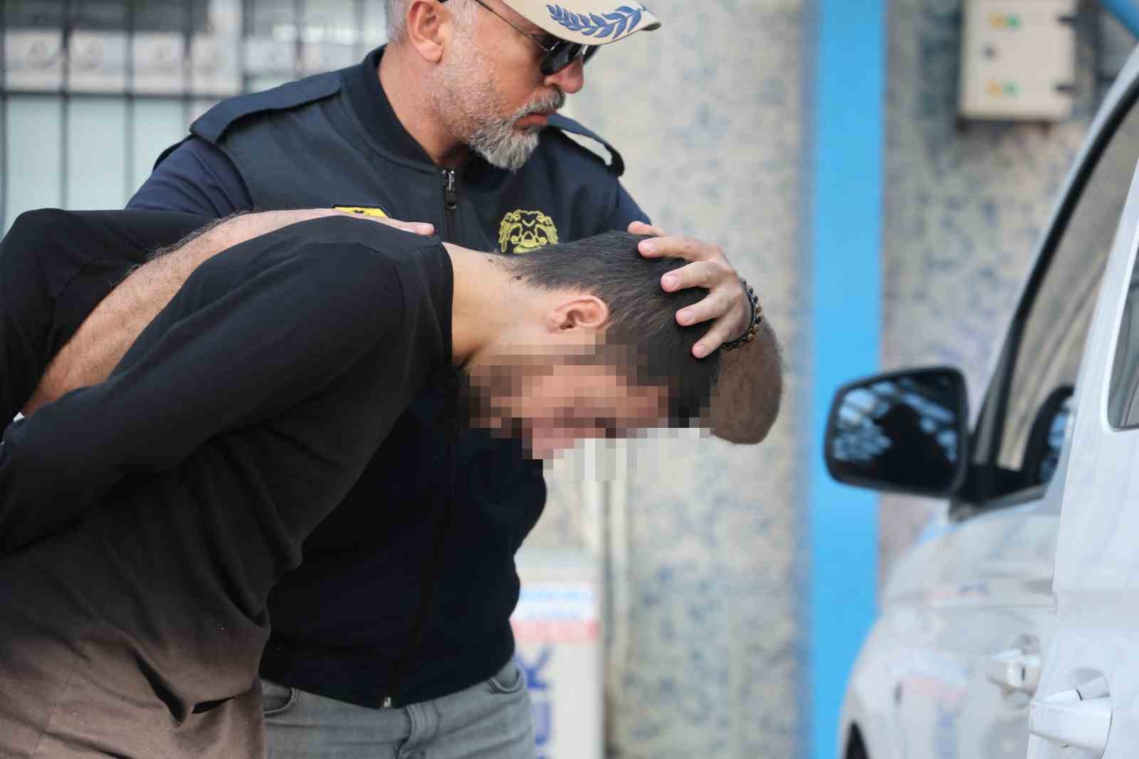 DEAŞ üyeliğinden hakim önüne çıkan sanık "etkin pişmanlıktan yararlanmak" istedi